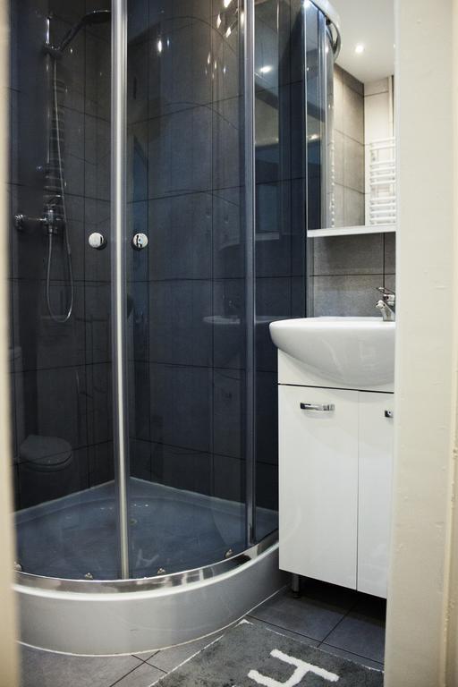 Apartament Apartment Радом Екстериор снимка